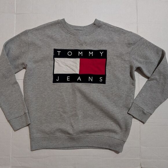 Tommy Hilfiger Big Logo cropped sweatshirt Size Medium - Picture 1 of 4